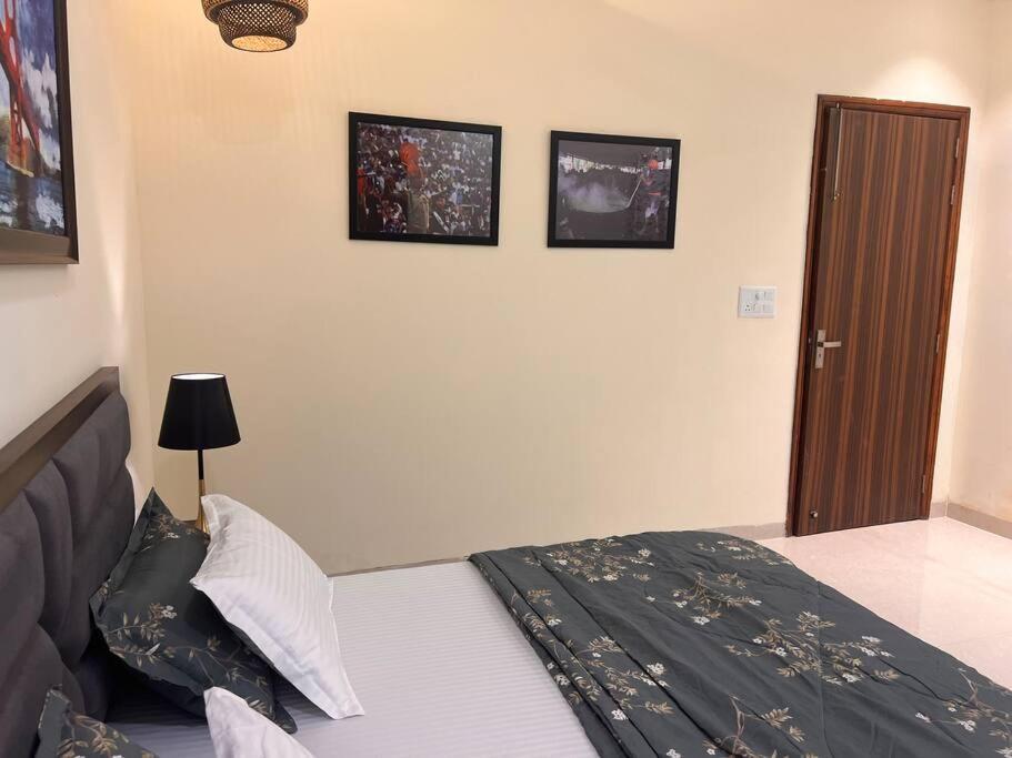 5Bhk Home Away From Home At Ranjit Avenue アムリトサル エクステリア 写真